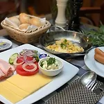 Nobilton Hotel 3*