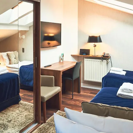 Nobilton Hotel