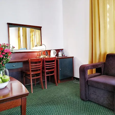 Nobilton Hotel