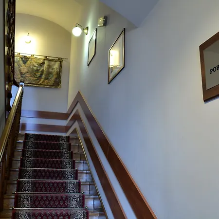 Nobilton Hotel