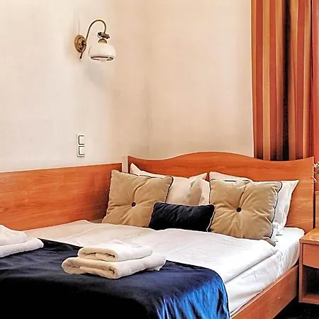 Nobilton Hotell 3*